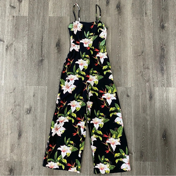 Forever 21 Pants - FOREVER21 floral romper maxi jumpsuit women’s size small